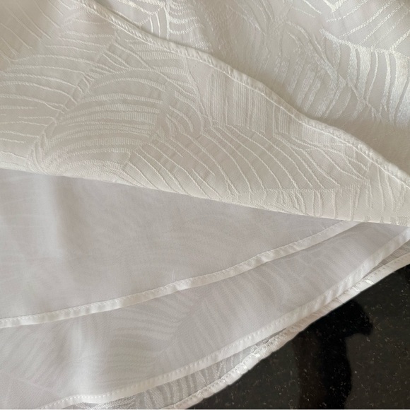 Calvin Klein white top - Picture 6 of 9